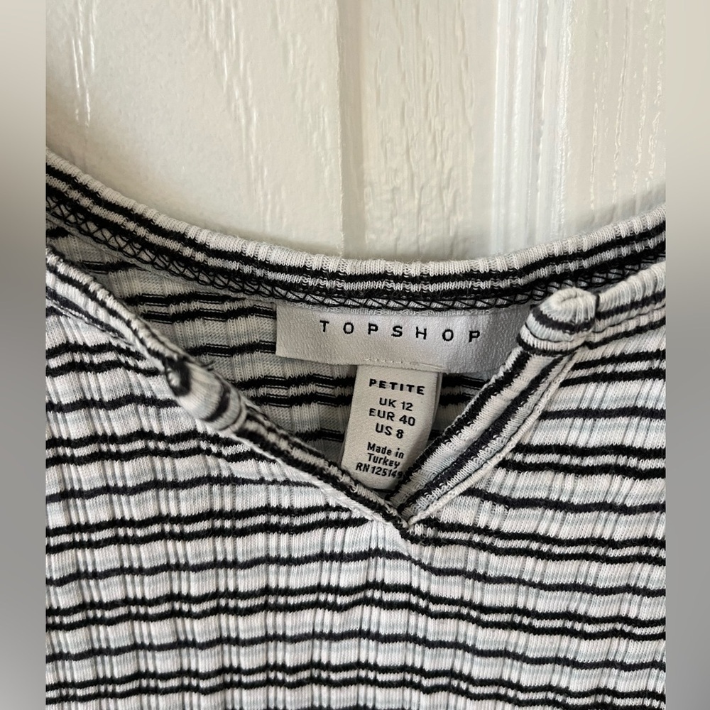 Topshop Ribbed Cropped Tank Top - Picture 3 of 3